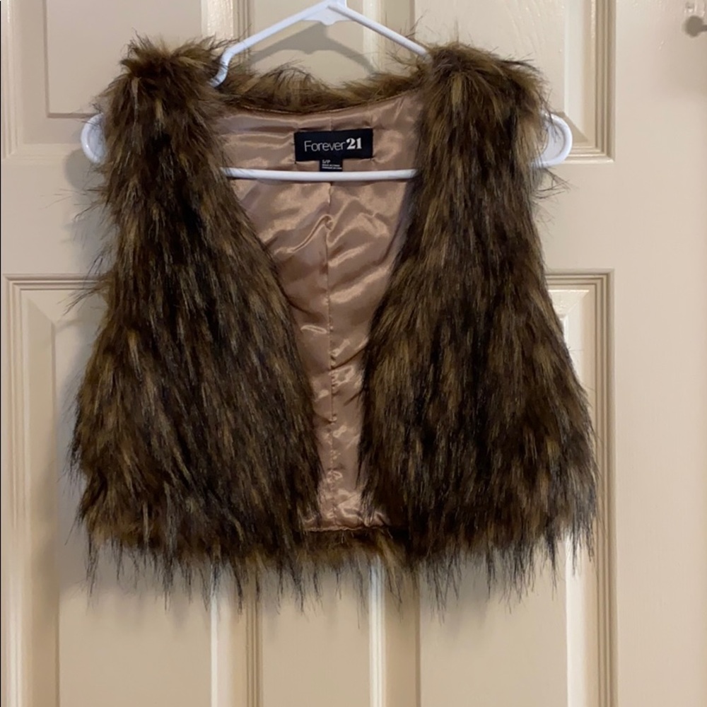 Faux Fur Vest!